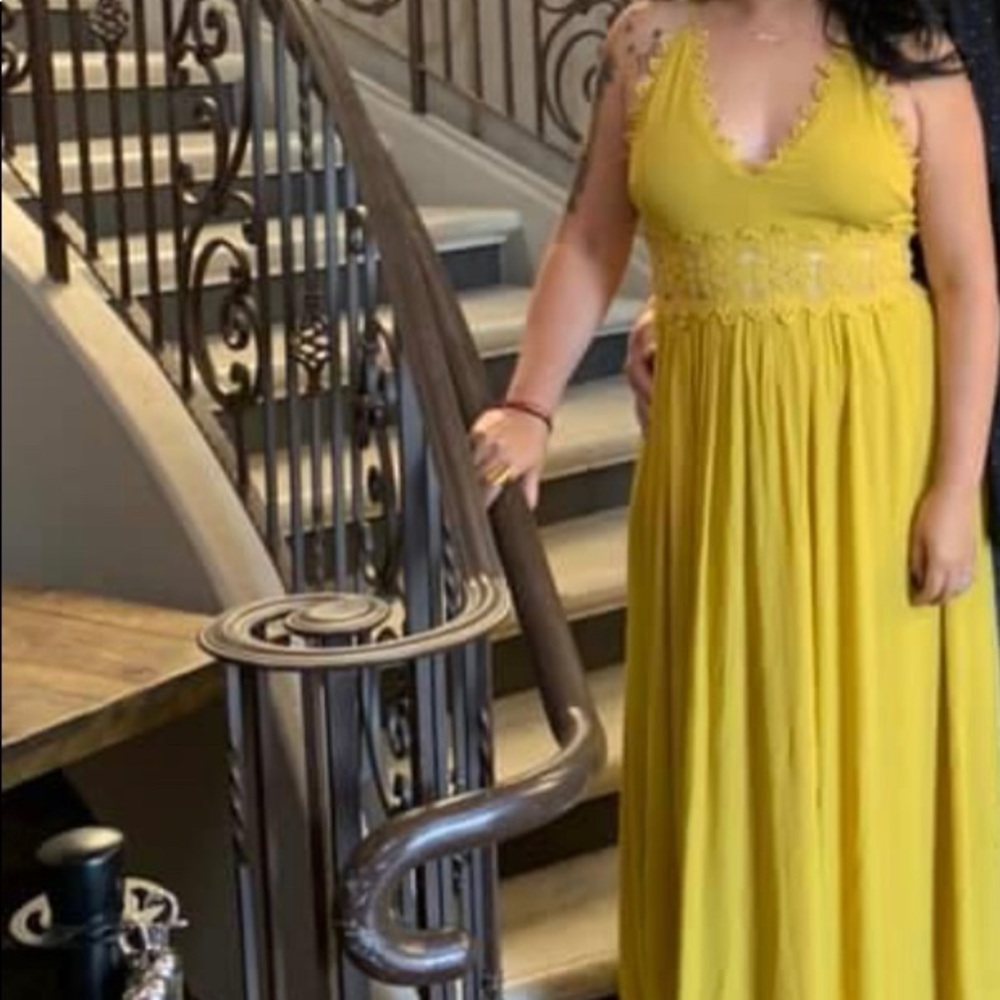 Lulu's yellow floor length dress